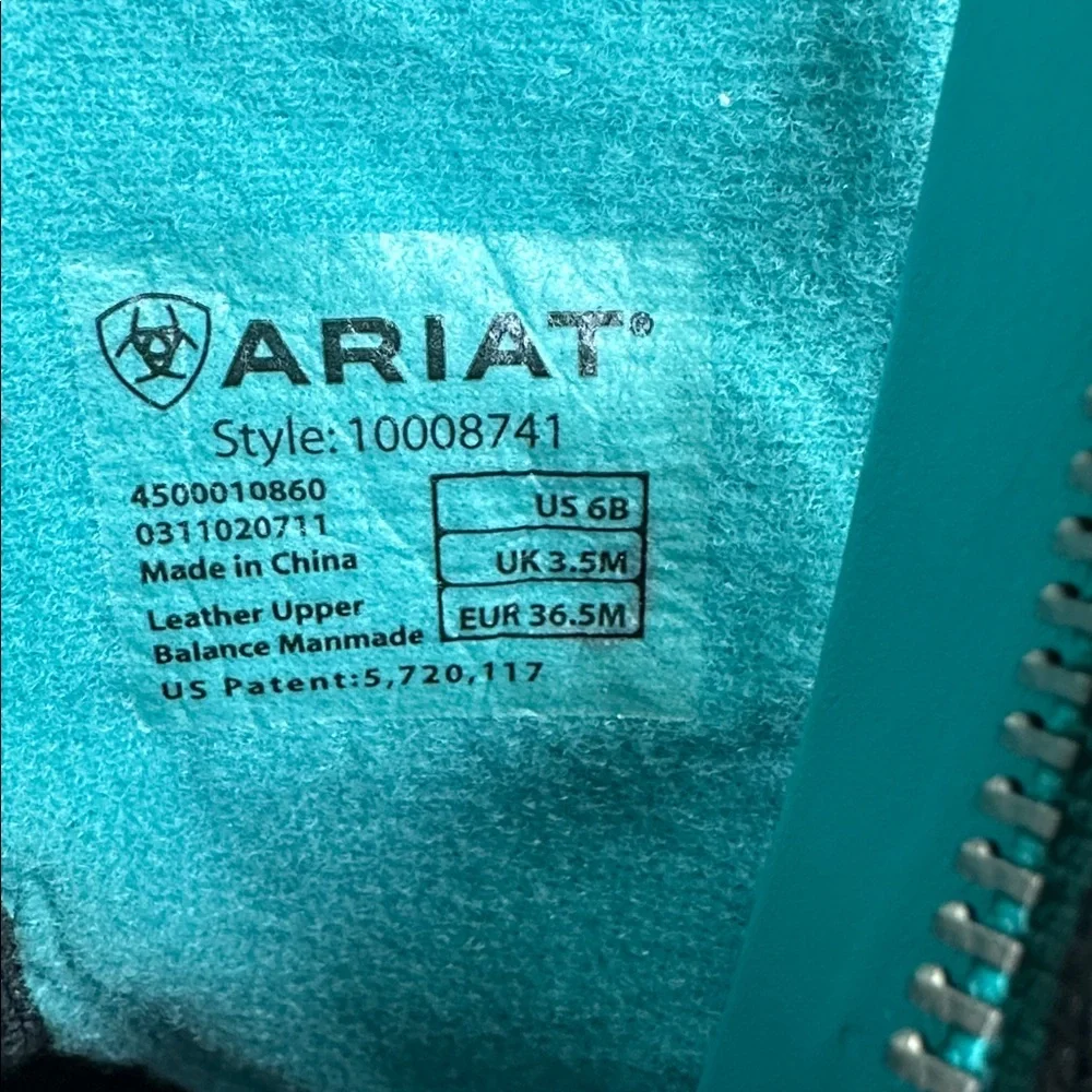 NWT Ariat Fatbaby Zip Western Boots Black w Blue Stitching Style 10008741 Size 6